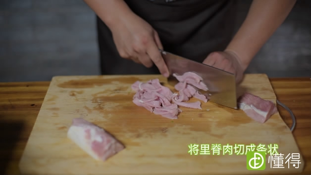 苦瓜炒肉做法（图文）